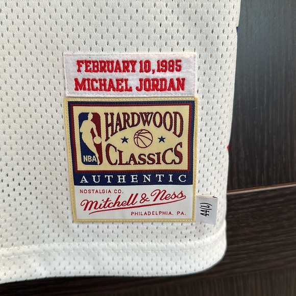 Mitchell & Ness Michael Jordan 1985 NBA Eastern Conf. All-Star Authentic Jersey - Picture 3 of 6